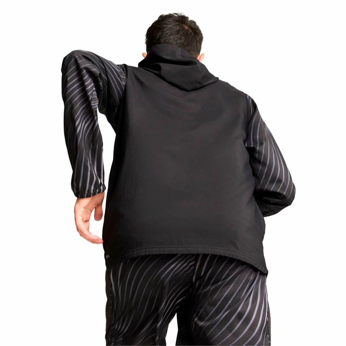 V7H395994BBB5B5818572A182F798E7084CR5467746P4