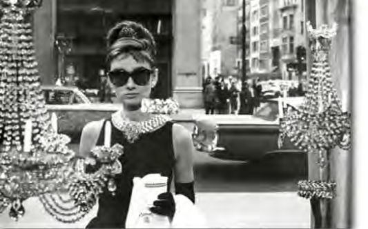 AUDREY HEPBURN FENÊTRE